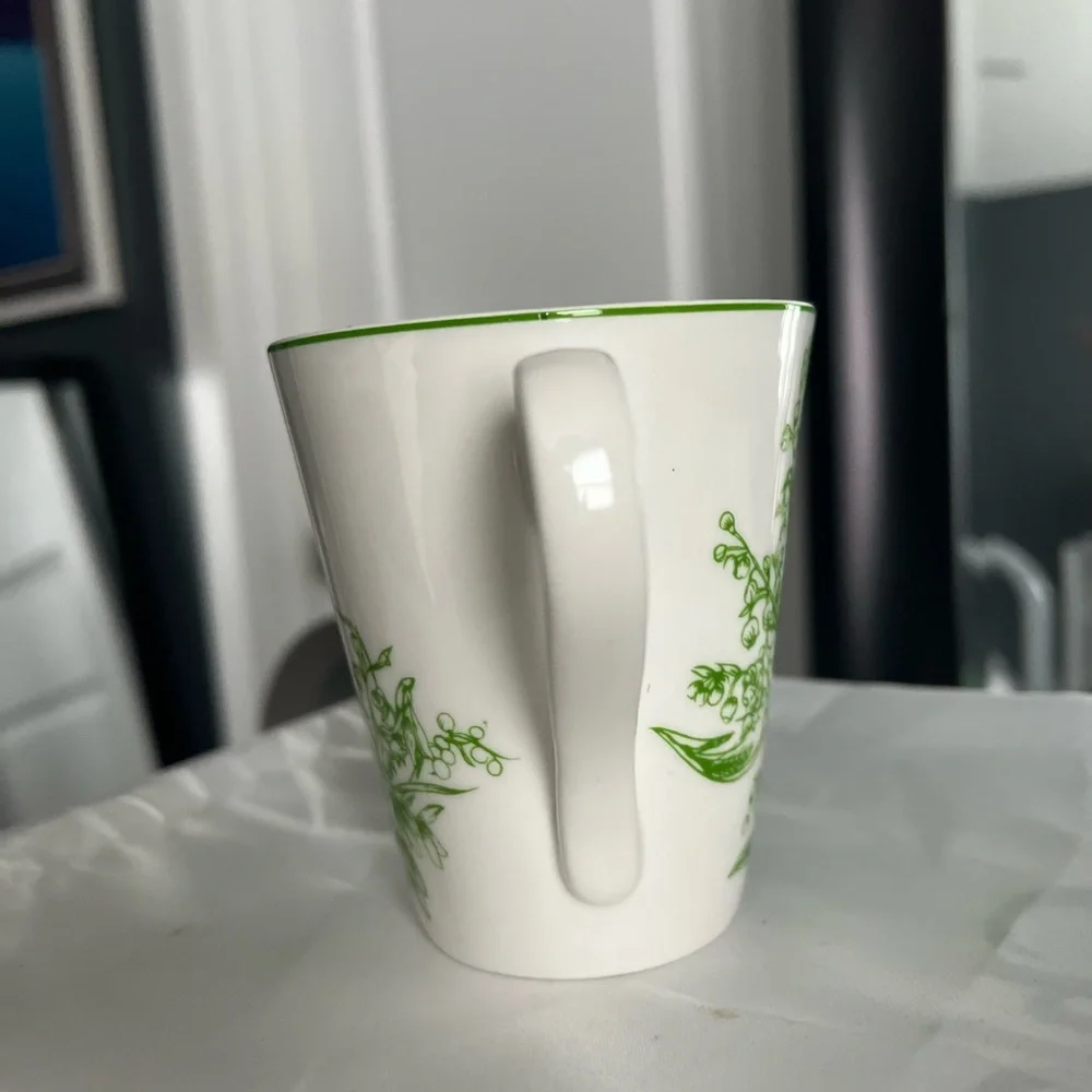 Dior Lily of the Valley Green Mug - Picture 3 of 10